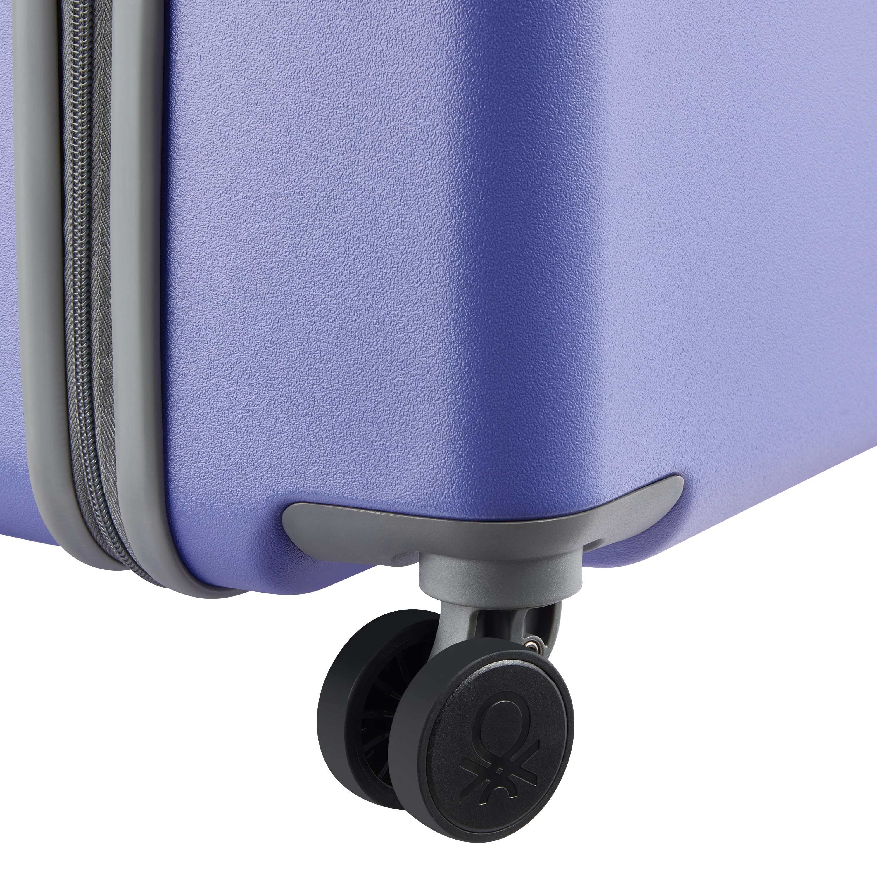 UCB HARDSIDE - M (66CM) - Image 12