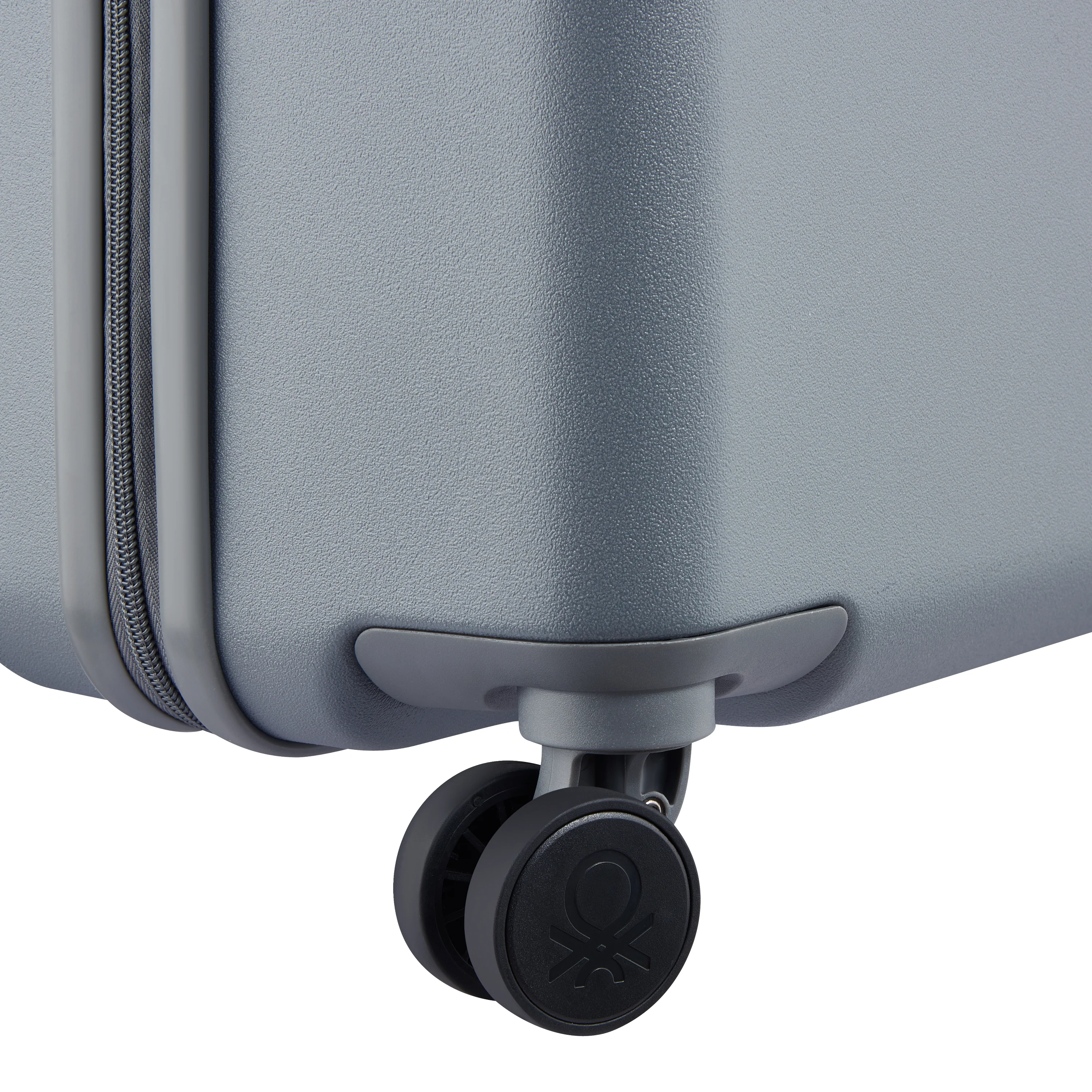 UCB HARDSIDE - M (66CM) - Image 8